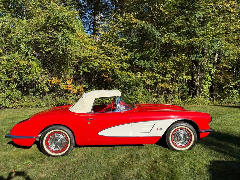 1960 Chevrolet Corvette C1 - Image 6 of 12