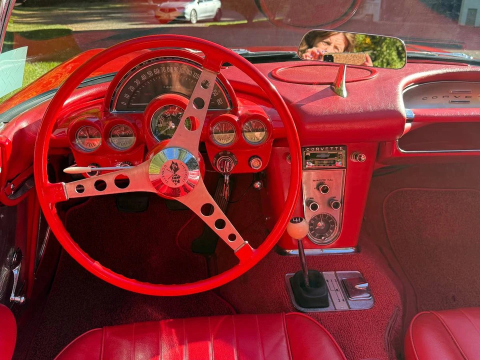 1960 Chevrolet Corvette C1 - Image 7 of 12