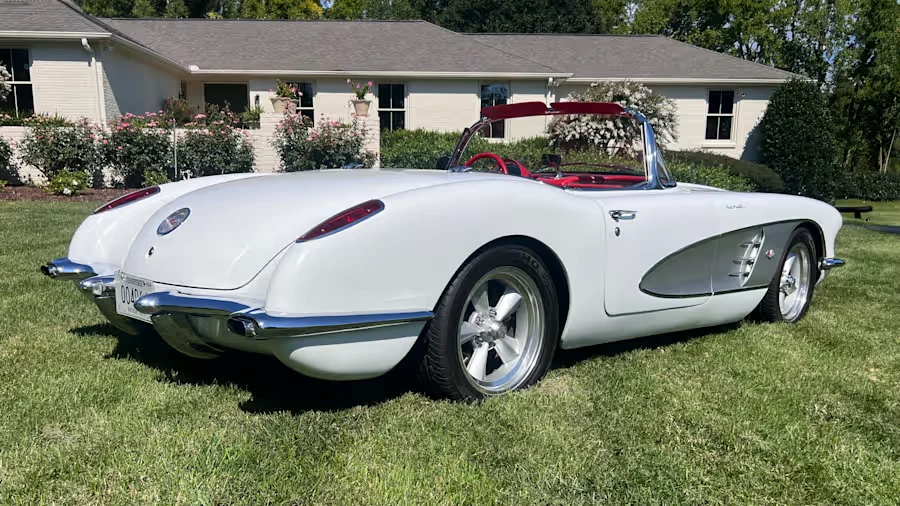 1960 Chevrolet Corvette C1 - Image 3 of 31