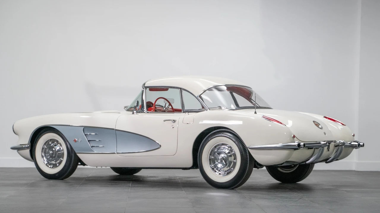 1960 Chevrolet Corvette C1 - Image 11 of 21