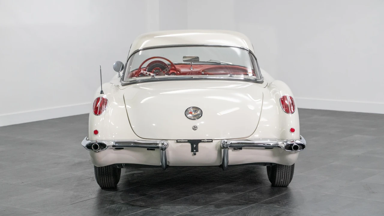 1960 Chevrolet Corvette C1 - Image 12 of 21