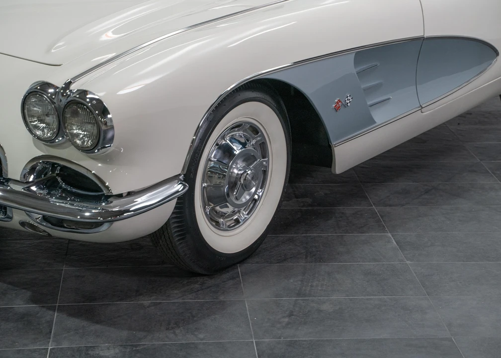 1960 Chevrolet Corvette C1 - Image 15 of 21