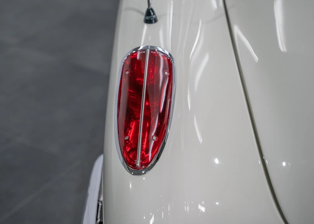1960 Chevrolet Corvette C1 - Image 20 of 21