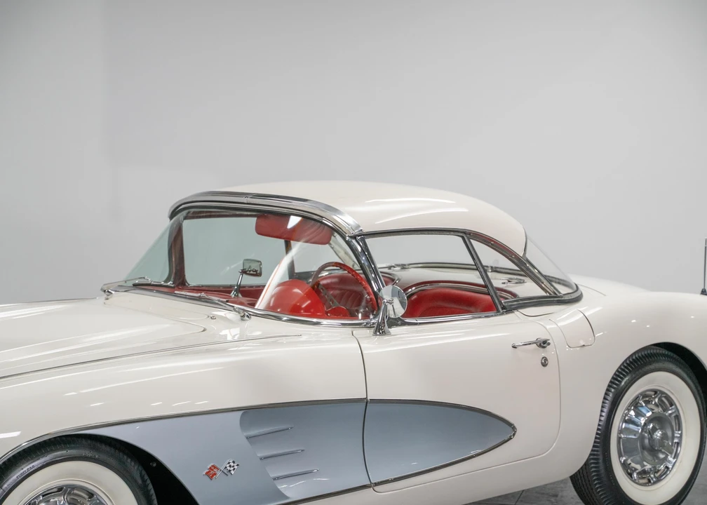 1960 Chevrolet Corvette C1 - Image 17 of 21