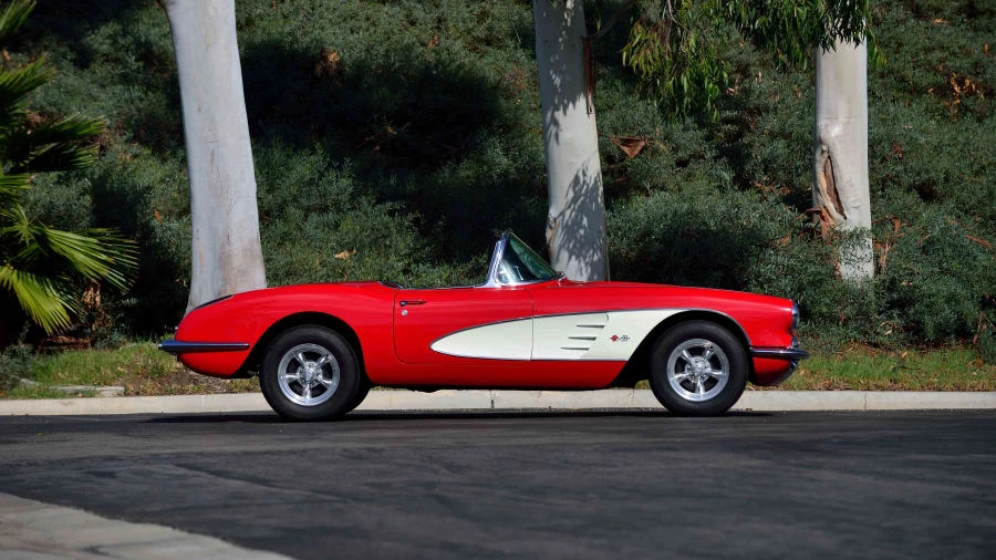 1960 Chevrolet Corvette C1 - Image 2 of 12