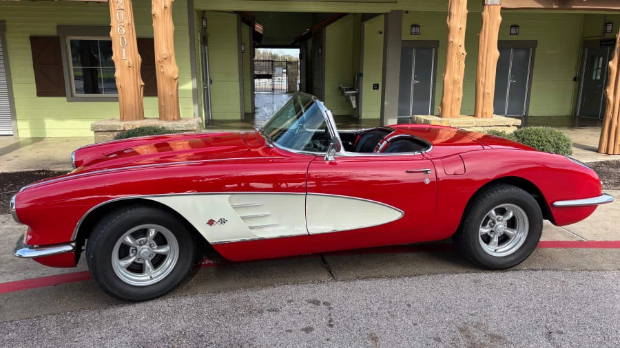 1960 Chevrolet Corvette C1 - Image 2 of 15