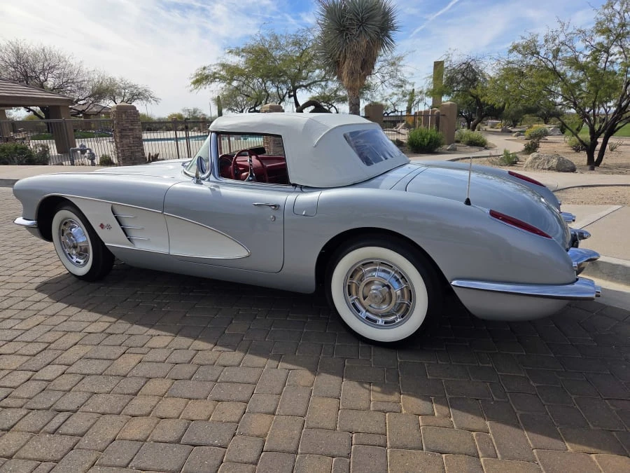 1960 Chevrolet Corvette C1 - Image 6 of 13