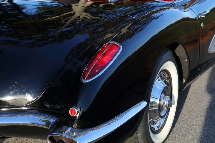 1960 Chevrolet Corvette C1 - Image 10 of 31