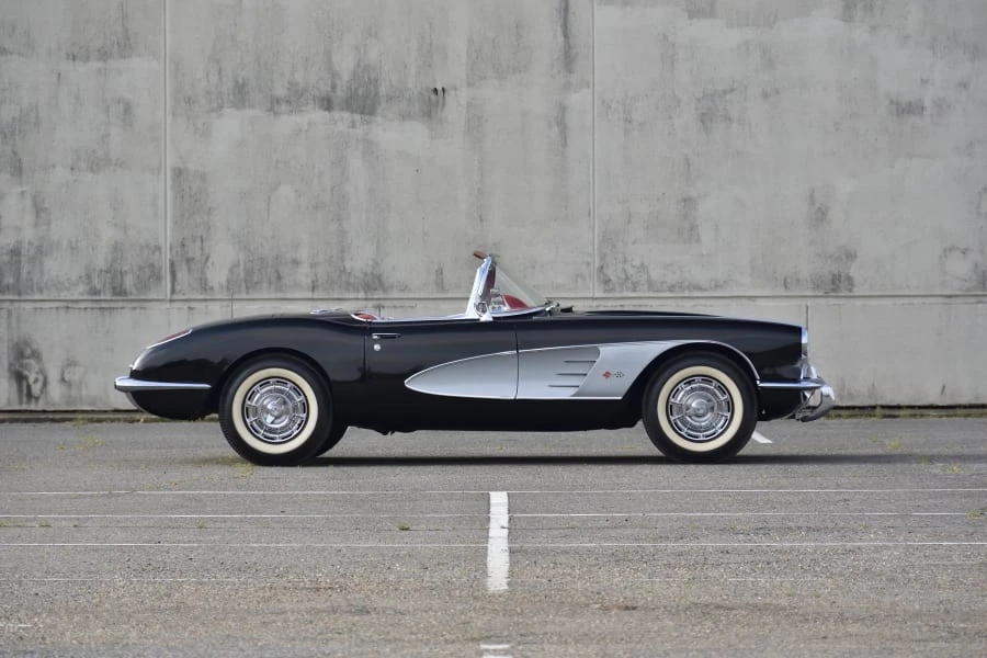 1960 Chevrolet Corvette C1 - Image 2 of 31