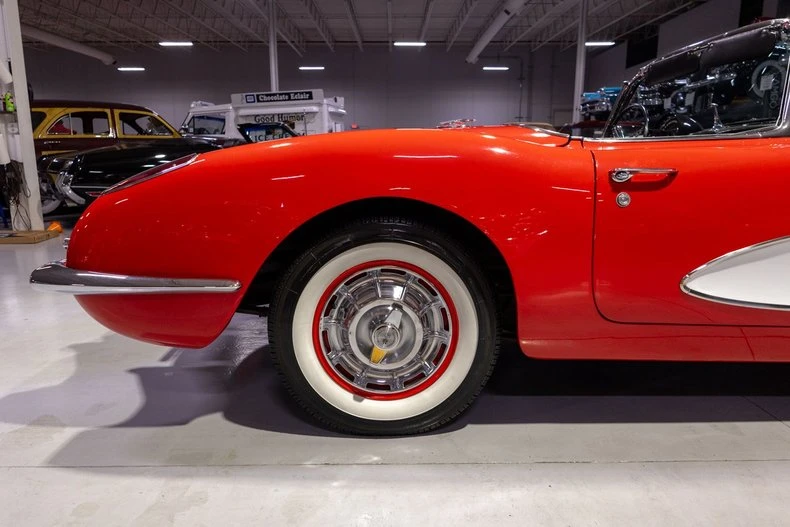 1960 Chevrolet Corvette C1 - Image 28 of 31