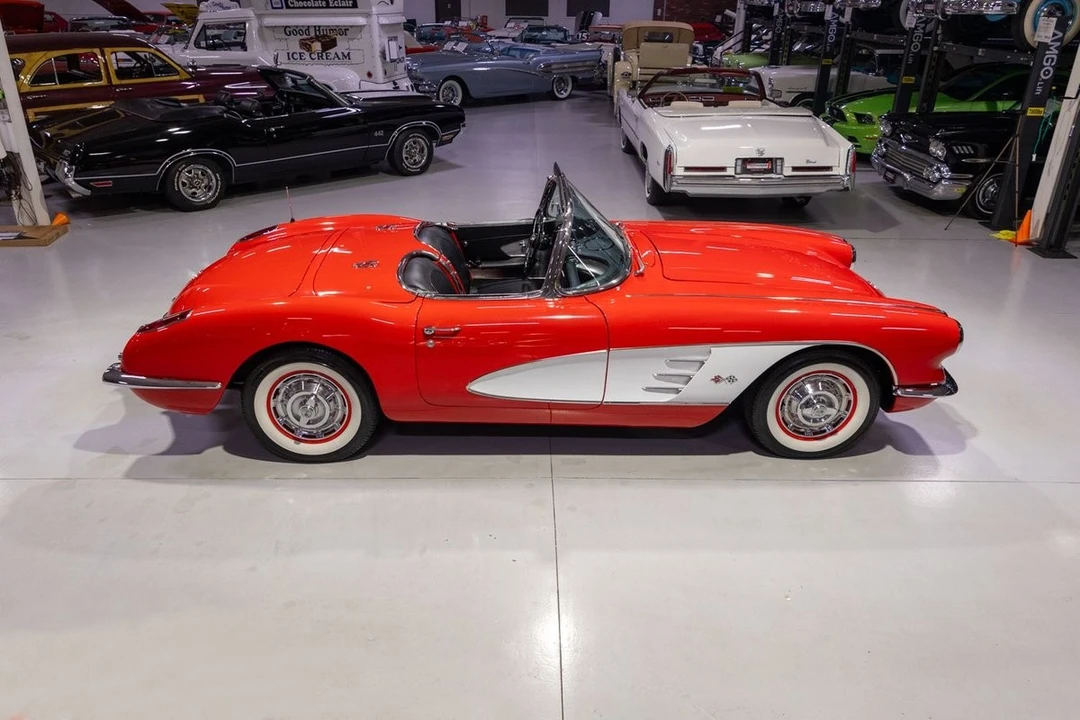 1960 Chevrolet Corvette C1 - Image 10 of 12