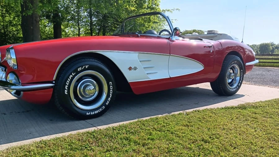 1960 Chevrolet Corvette C1 - Image 14 of 31