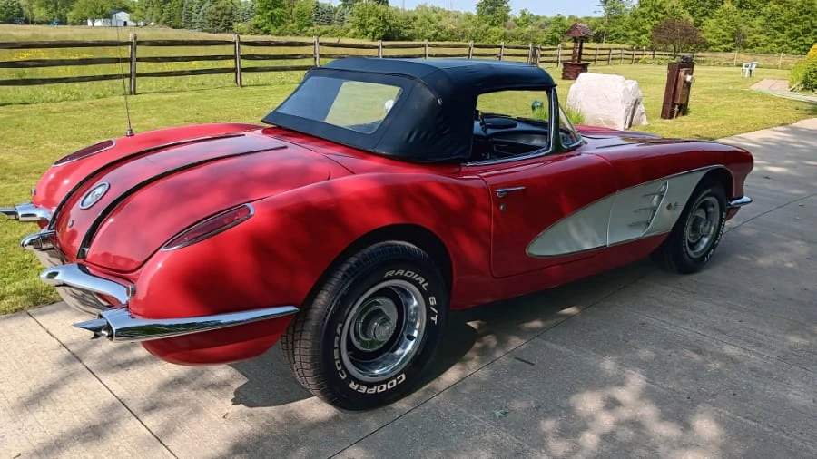 1960 Chevrolet Corvette C1 - Image 18 of 31