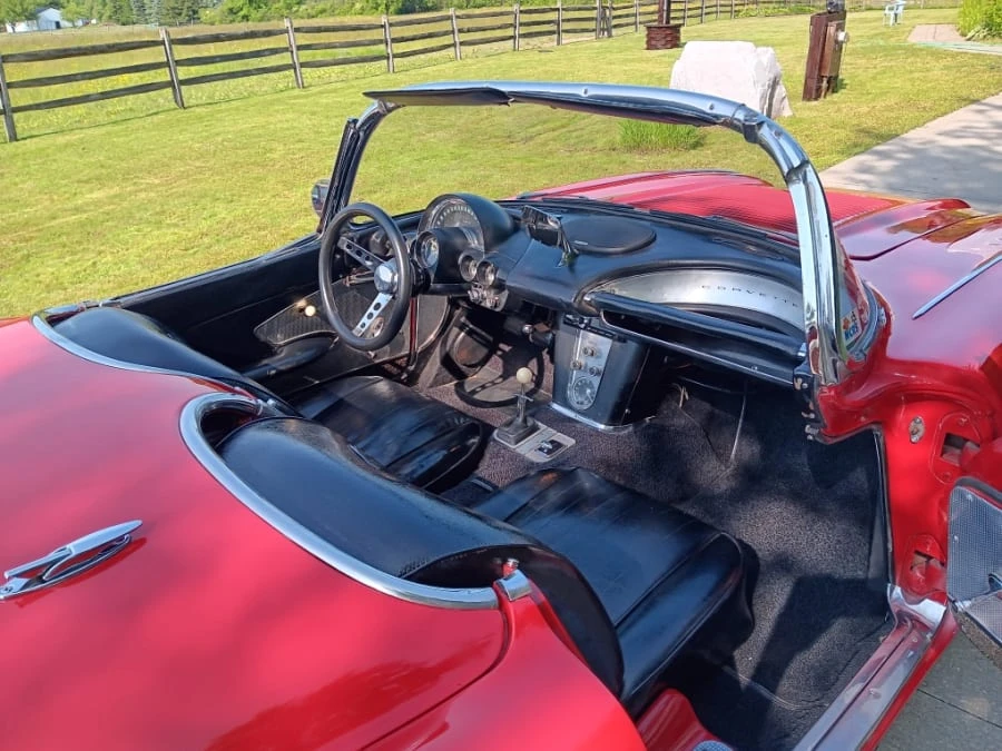 1960 Chevrolet Corvette C1 - Image 24 of 31