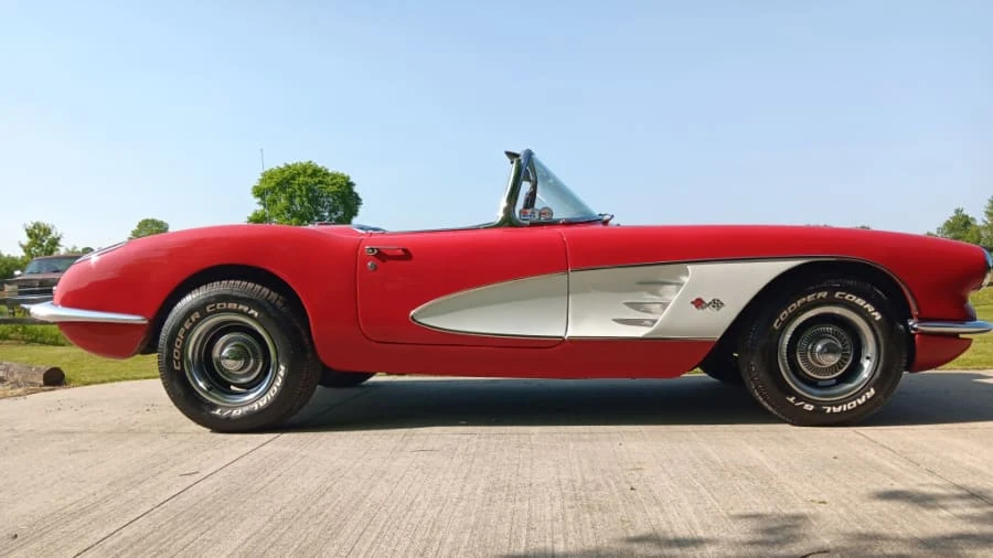 1960 Chevrolet Corvette C1 - Image 20 of 31