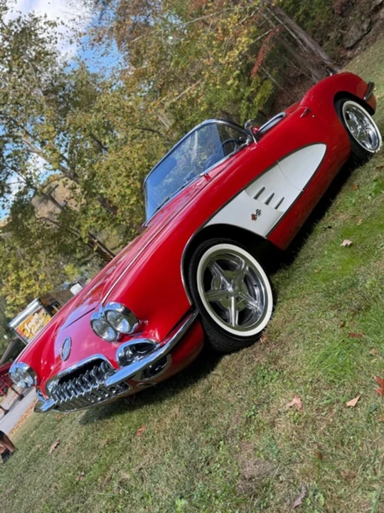 1960 Chevrolet Corvette C1 - Image 6 of 11