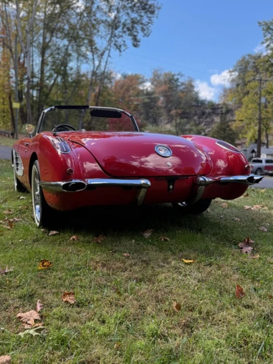 1960 Chevrolet Corvette C1 - Image 3 of 11