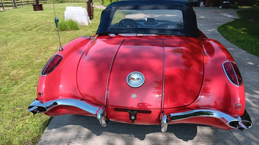 1960 Chevrolet Corvette C1 - Image 15 of 31