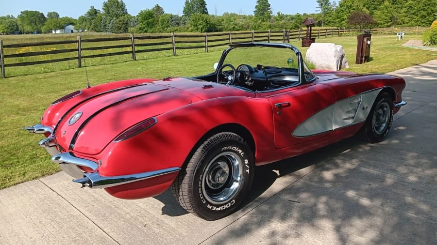 1960 Chevrolet Corvette C1 - Image 3 of 31