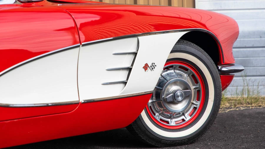 1960 Chevrolet Corvette C1 - Image 10 of 12