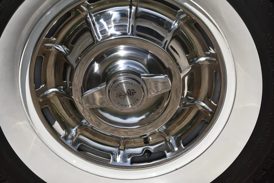 1960 Chevrolet Corvette C1 - Image 13 of 31