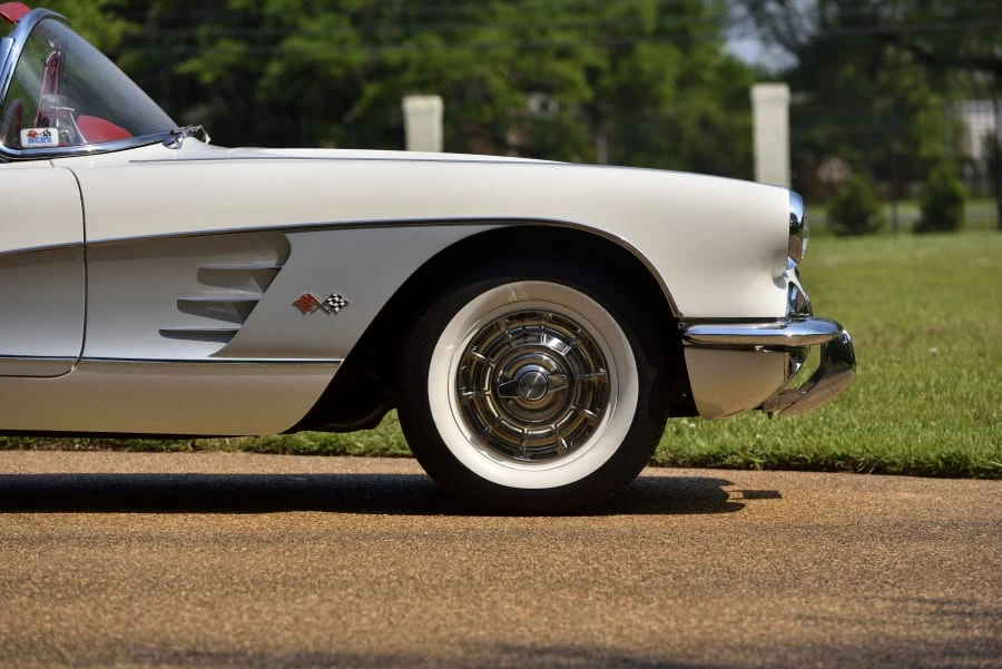 1960 Chevrolet Corvette C1 - Image 10 of 31