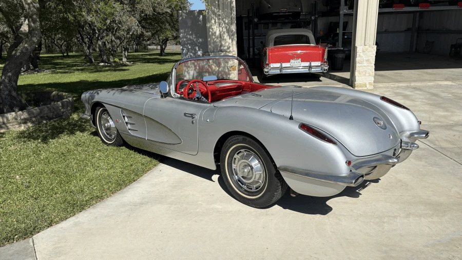 1960 Chevrolet Corvette C1 - Image 2 of 10