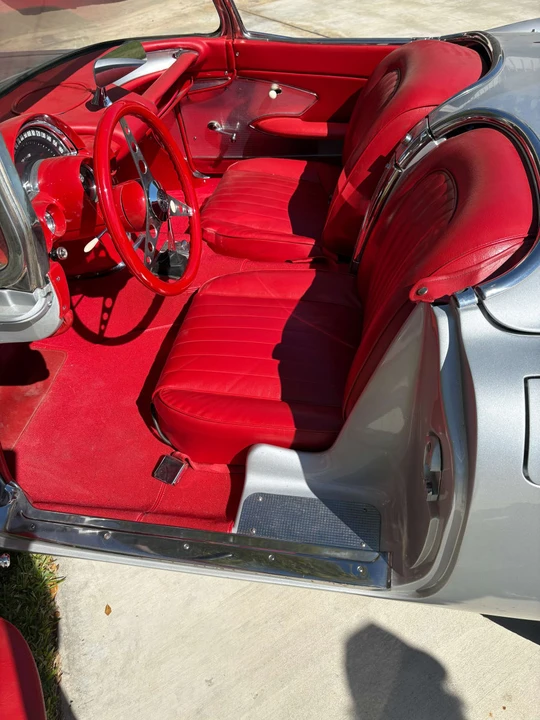 1960 Chevrolet Corvette C1 - Image 9 of 10