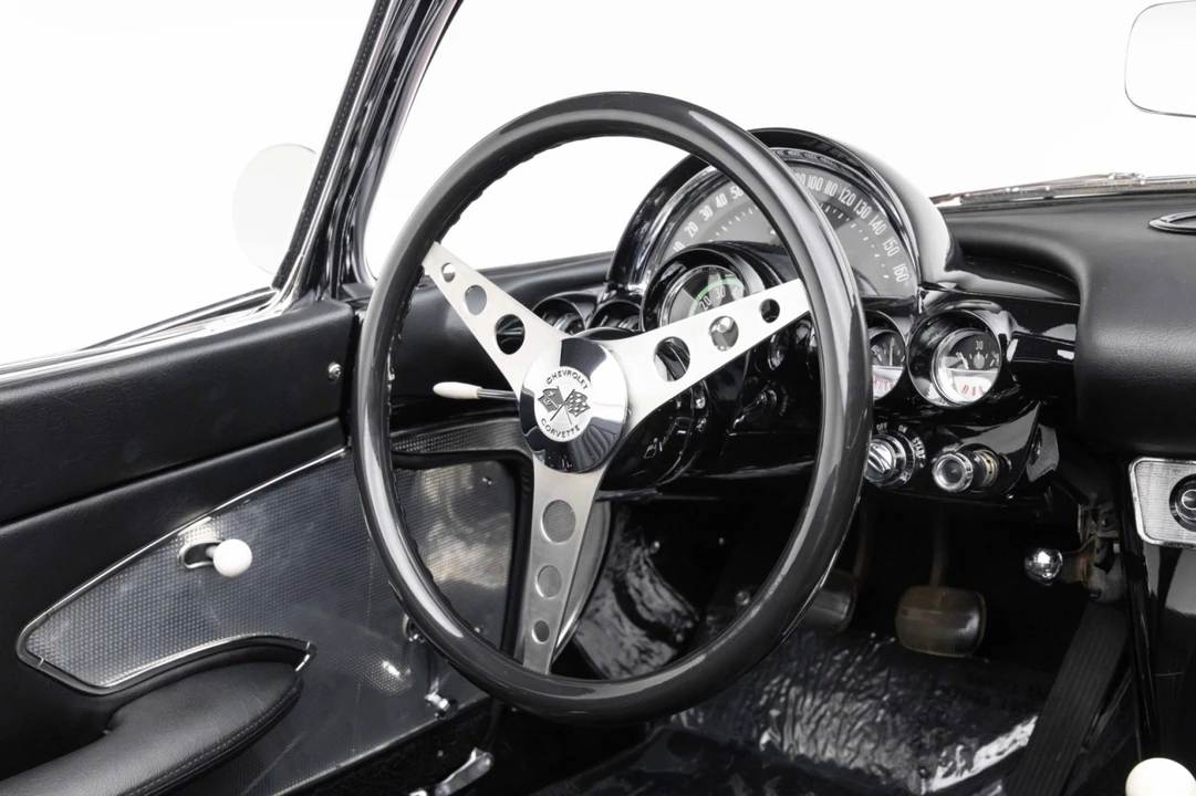1960 Chevrolet Corvette C1 - Image 10 of 31