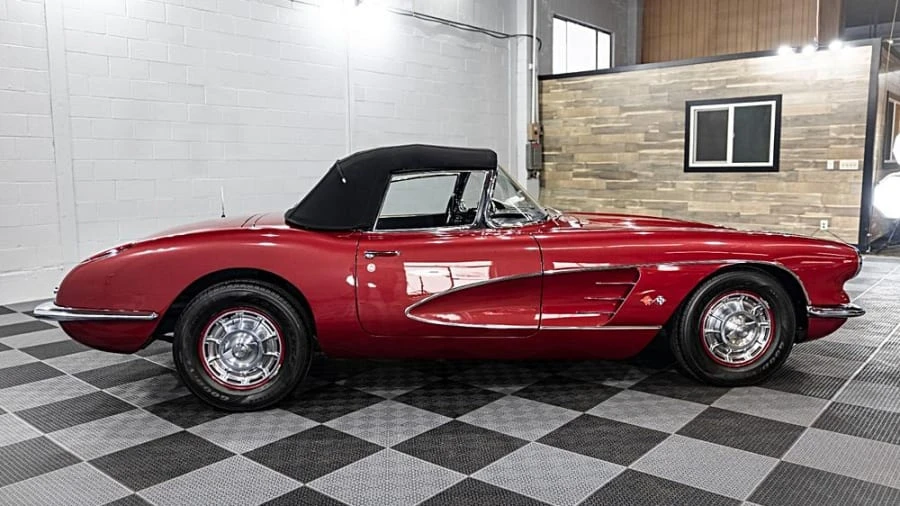 1960 Chevrolet Corvette C1 - Image 2 of 16