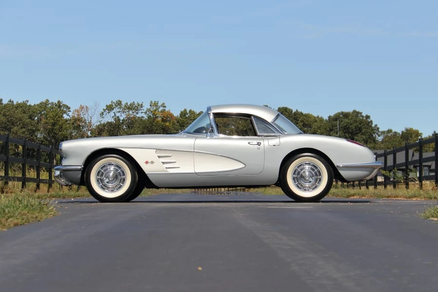 1960 Chevrolet Corvette C1 - Image 13 of 31