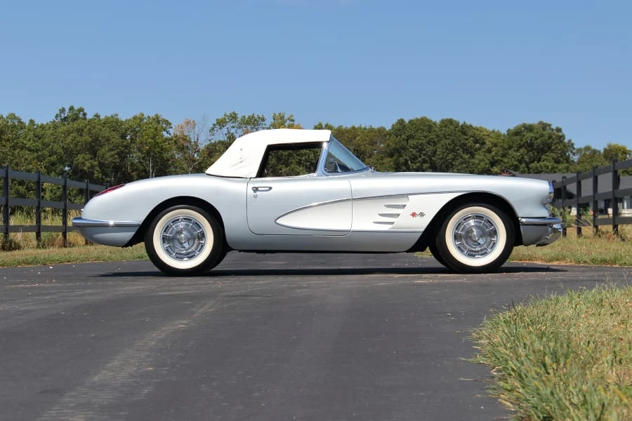 1960 Chevrolet Corvette C1 - Image 11 of 31