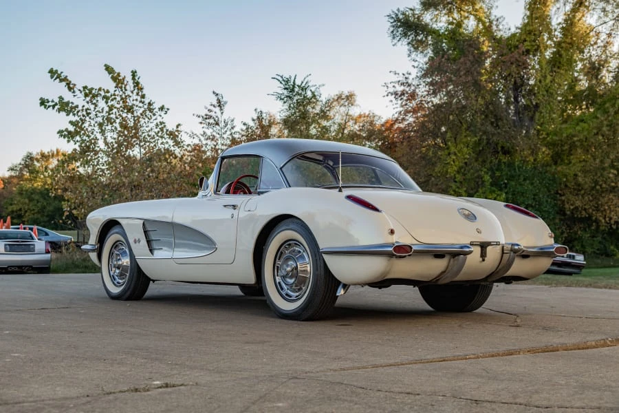 1960 Chevrolet Corvette C1 - Image 14 of 30