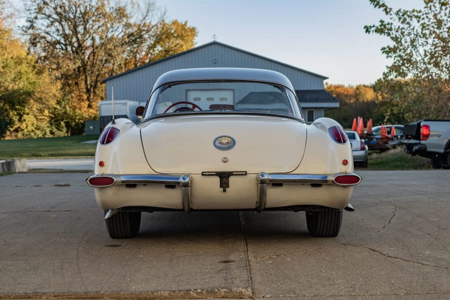 1960 Chevrolet Corvette C1 - Image 5 of 30