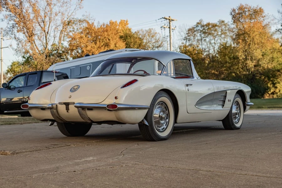 1960 Chevrolet Corvette C1 - Image 3 of 30