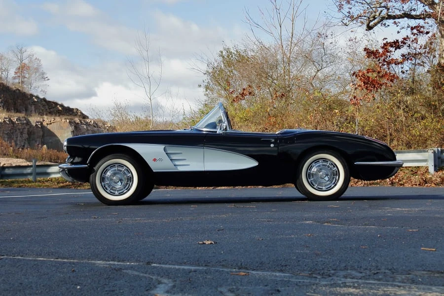 1960 Chevrolet Corvette C1 - Image 2 of 18
