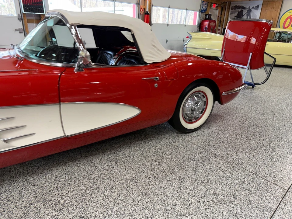 1960 Chevrolet Corvette C1 - Image 15 of 21