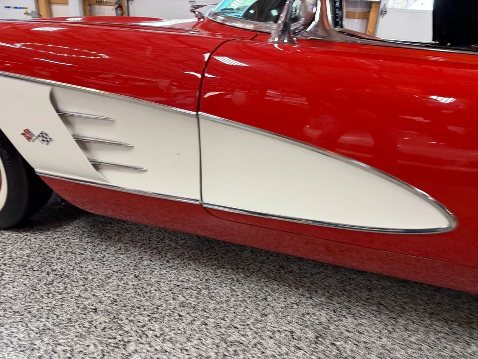 1960 Chevrolet Corvette C1 - Image 13 of 21