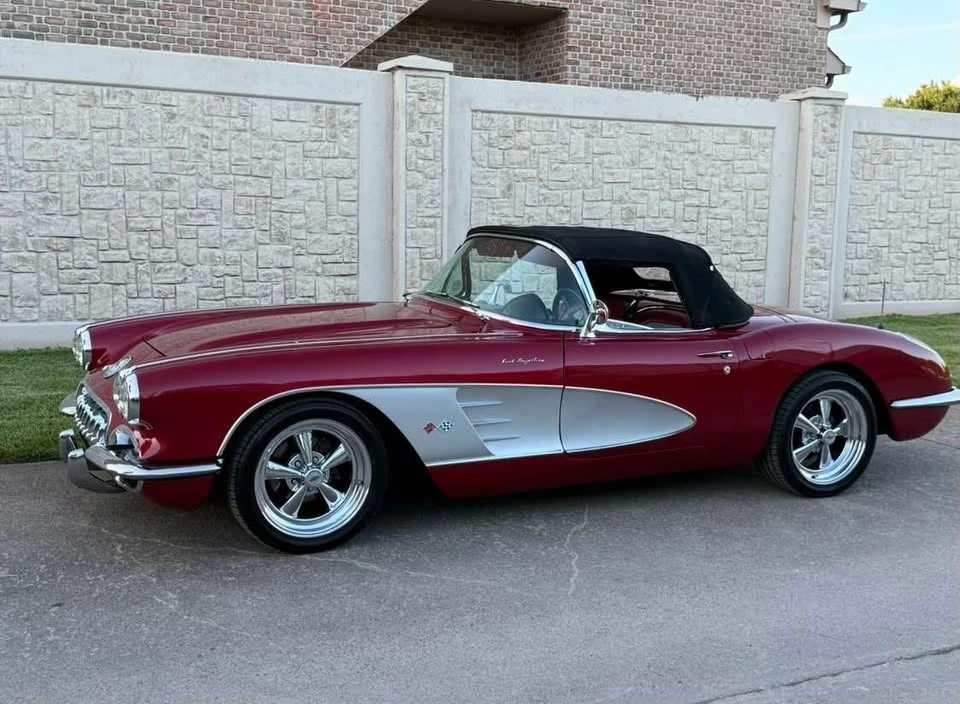 1960 Chevrolet Corvette C1 - Image 8 of 16
