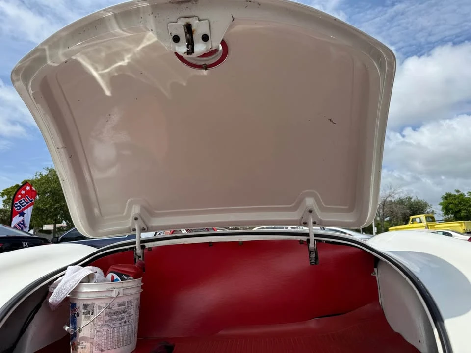 1960 Chevrolet Corvette C1 - Image 8 of 9