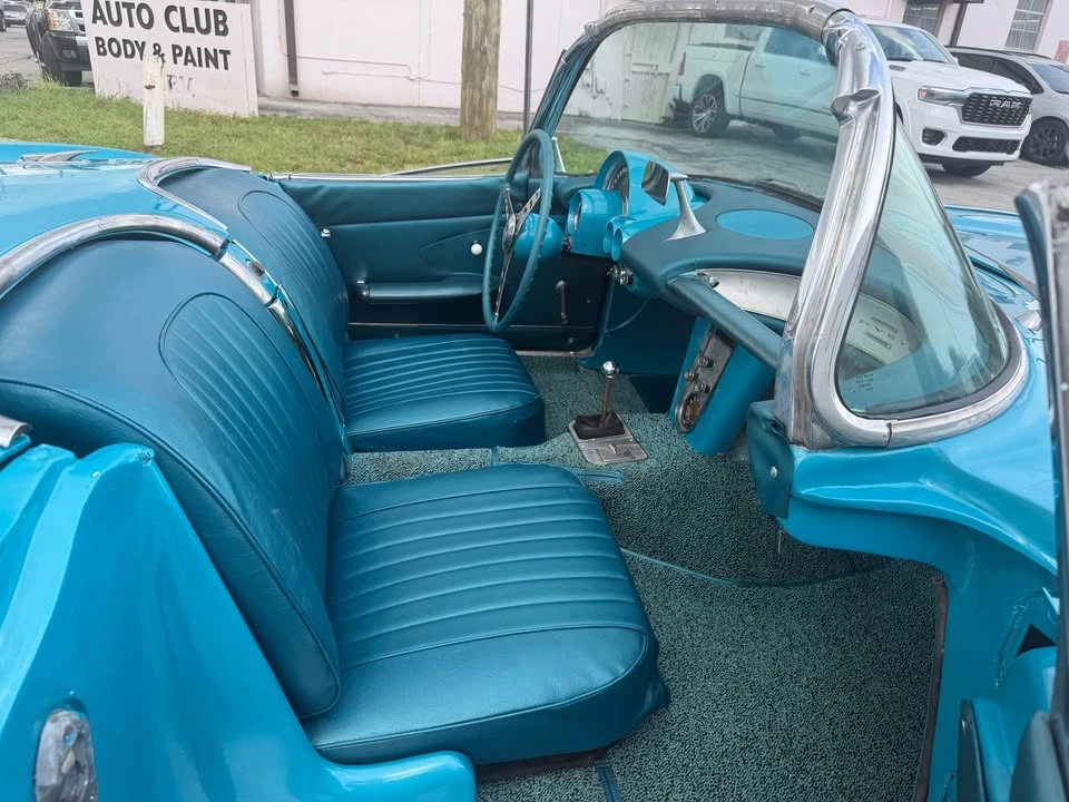 1960 Chevrolet Corvette C1 - Image 13 of 20