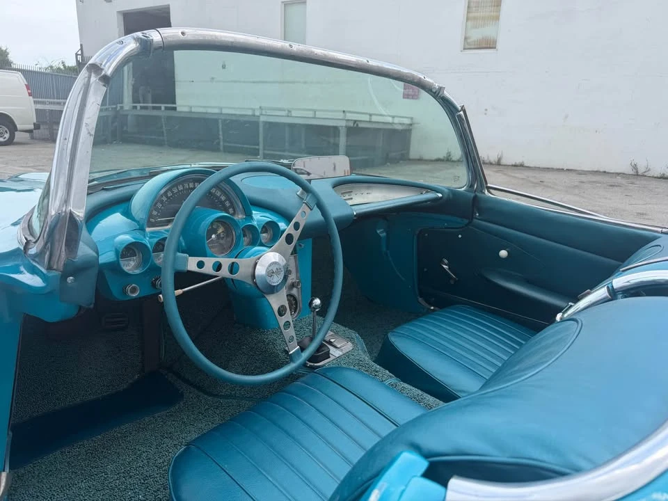1960 Chevrolet Corvette C1 - Image 10 of 20