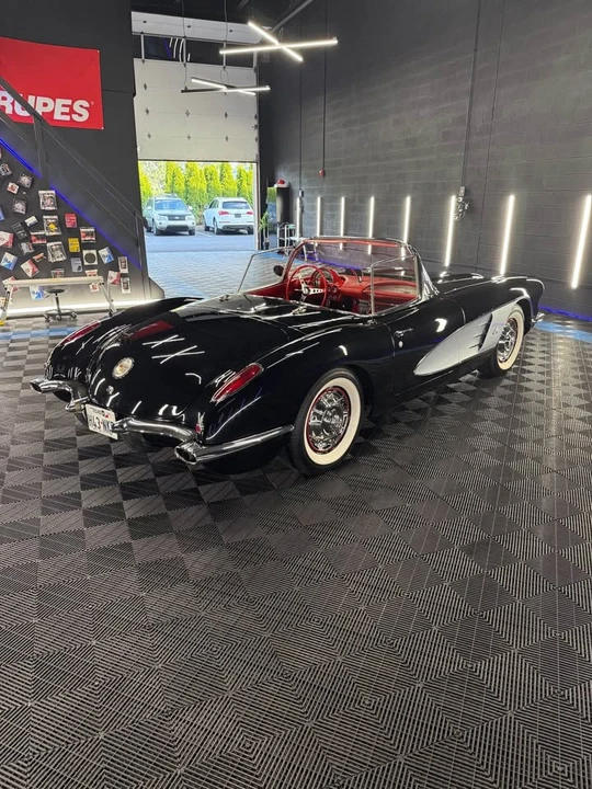 1960 Chevrolet Corvette C1 - Image 9 of 9
