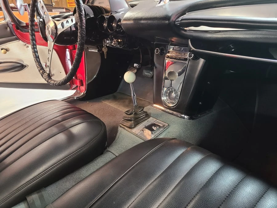 1960 Chevrolet Corvette C1 - Image 6 of 7