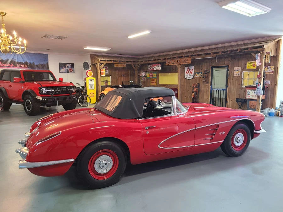 1960 Chevrolet Corvette C1 - Image 2 of 7