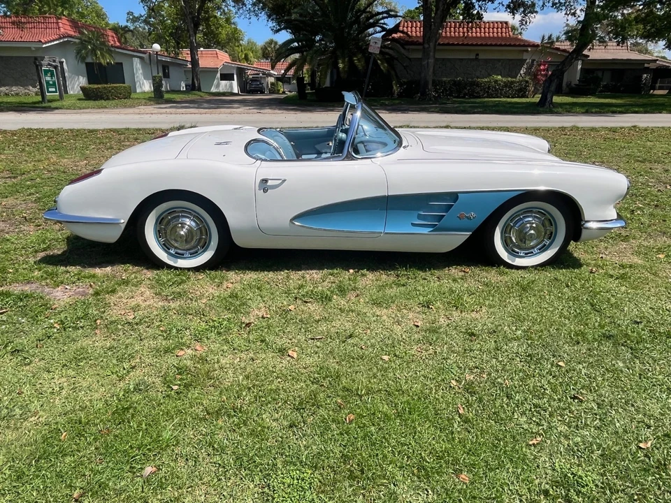 1960 Chevrolet Corvette C1 - Image 14 of 21