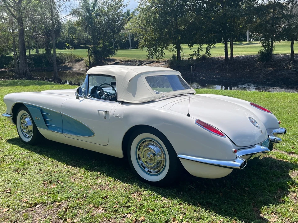 1960 Chevrolet Corvette C1 - Image 3 of 21