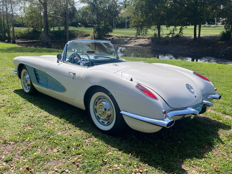 1960 Chevrolet Corvette C1 - Image 11 of 21