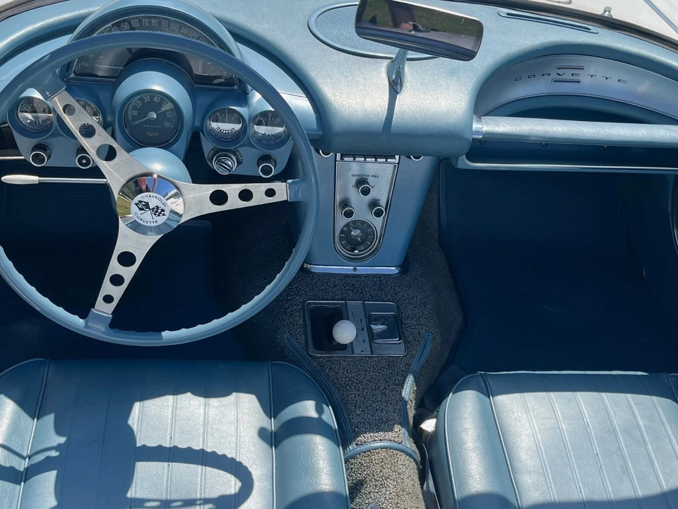 1960 Chevrolet Corvette C1 - Image 18 of 21