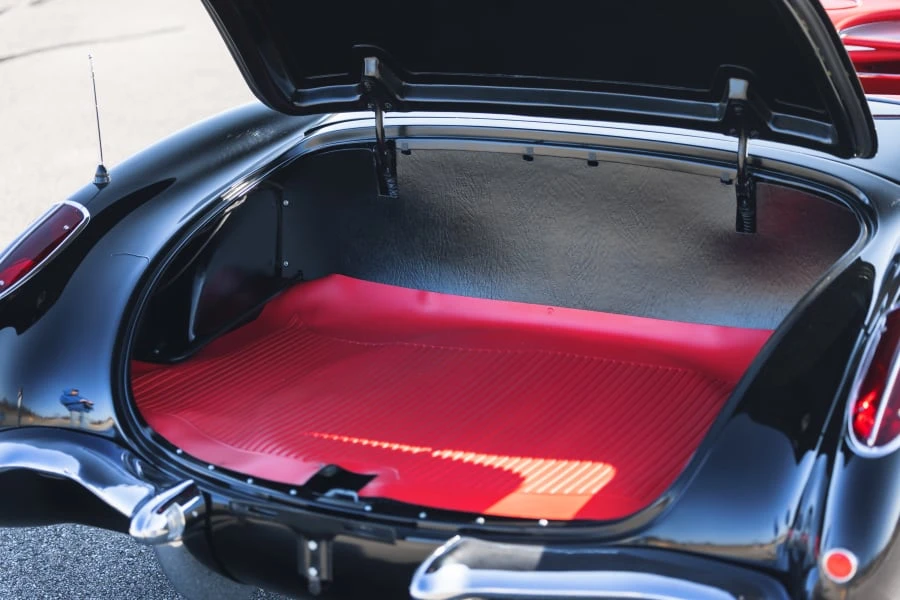 1960 Chevrolet Corvette C1 - Image 23 of 31